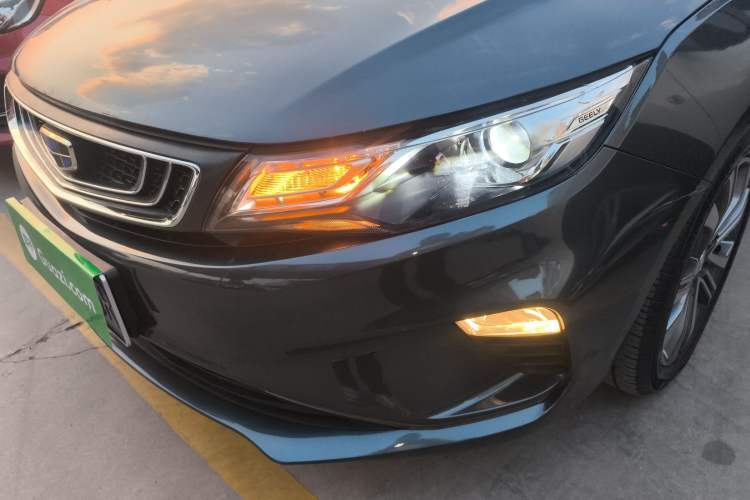 Used Geely Auto Emgrand GL 2018 1.4T DCT Prestige Smart Connectivity Version Left Front Headlight