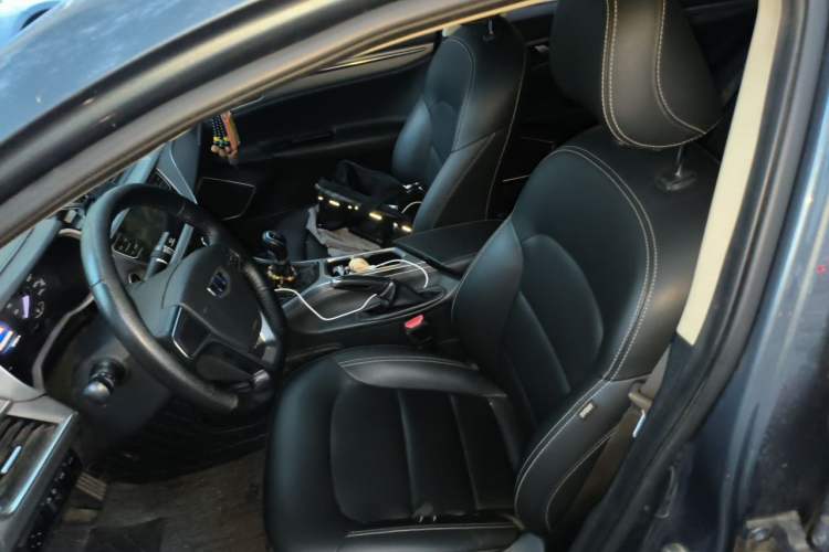 Used Geely Auto Emgrand GL 2018 1.4T Manual Elite Smart Connectivity Version Left Front Seat