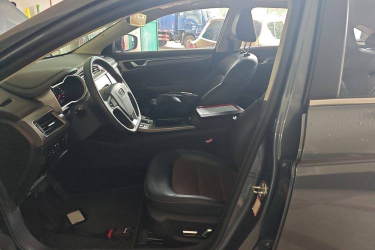 Used Geely Auto Emgrand GL 2018 1.4T DCT Prestige Smart Connectivity Version Left Front Seat
