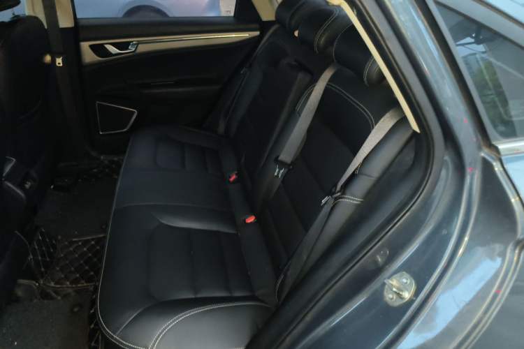 Used Geely Auto Emgrand GL 2018 1.4T Manual Elite Smart Connectivity Version Left Rear Seat