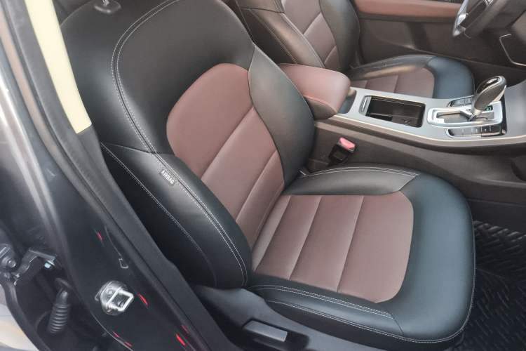 Used Geely Auto Emgrand GL 2018 1.4T DCT Prestige Smart Connectivity Version Right Front Seat