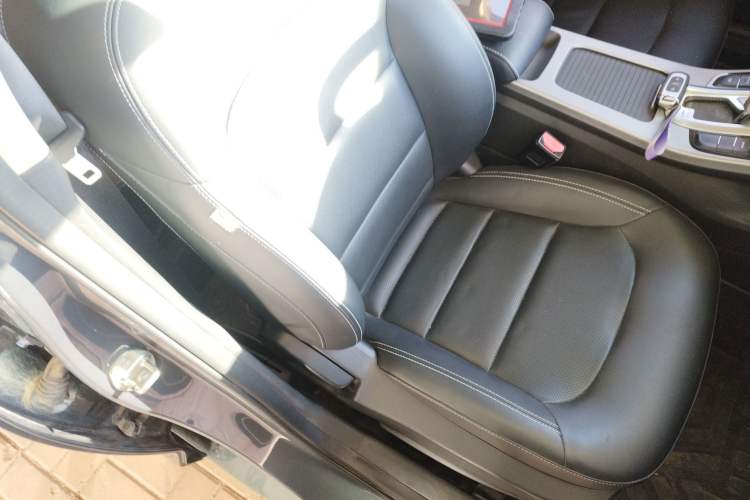 Used Geely Auto Emgrand GL 2018 1.8L DCT Elite Smart Connectivity Version Right Front Seat