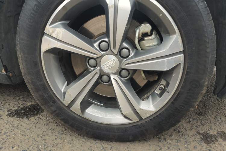 Used Geely Auto Emgrand GL 2018 1.4T DCT Elite Smart Connectivity Version Right Front Wheel Hub
