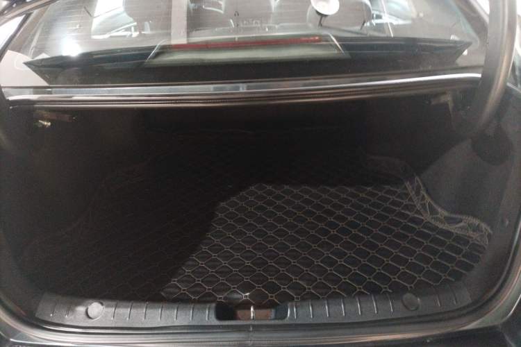 Used Geely Auto Emgrand GL 2018 1.4T DCT Prestige Smart Connectivity Version Trunk