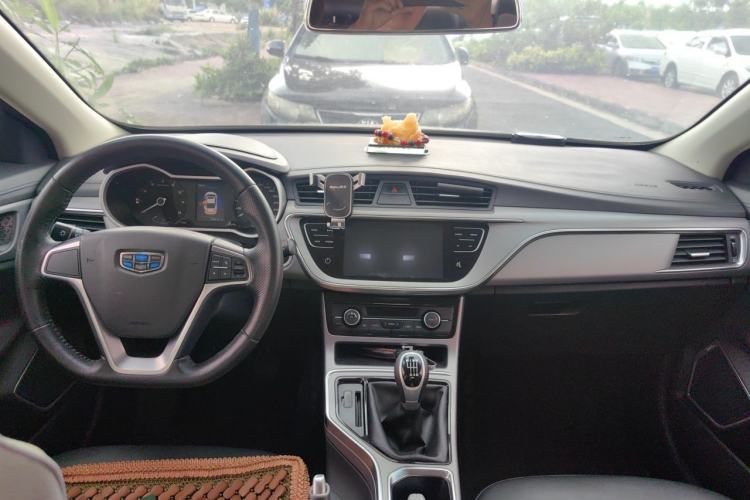 Used Geely Auto Emgrand GL 2018 1.4T Manual Elite Smart Connectivity Version Center Console