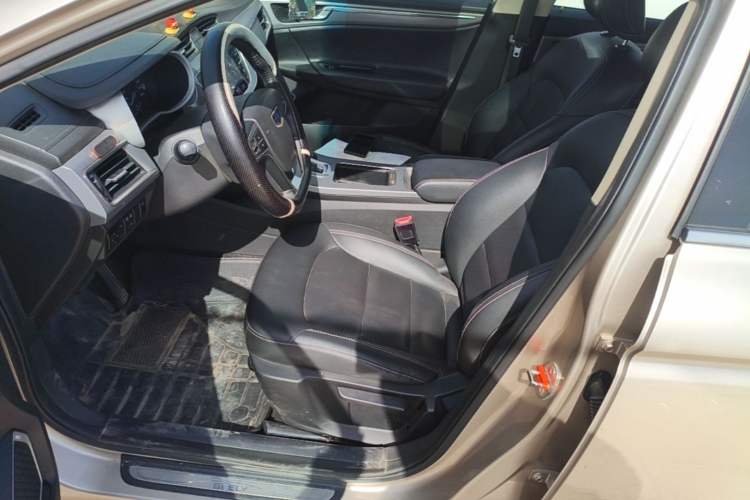Used Geely Auto Emgrand GL 2018 1.8L DCT Elite Smart Connectivity Version Left Front Seat