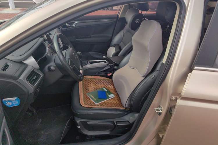 Used Geely Auto Emgrand GL 2018 1.4T Manual Elite Smart Connectivity Version Left Front Seat