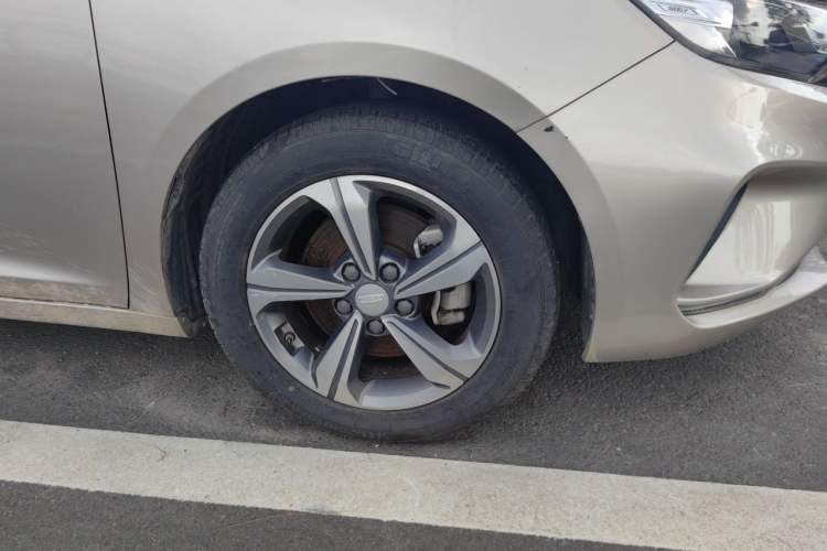 Used Geely Auto Emgrand GL 2018 1.4T Manual Elite Smart Connectivity Version Right Front Wheel Hub