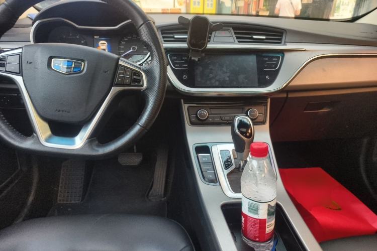 Used Geely Auto Emgrand GL 2018 1.4T DCT Elite Smart Connectivity Version Center Console