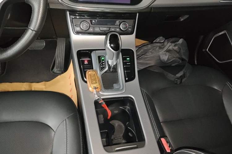 Used Geely Auto Emgrand GL 2018 1.4T DCT Elite Smart Connectivity Version Gear Lever