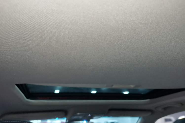 Used Geely Auto Emgrand GL 2018 1.4T DCT Elite Smart Connectivity Version Headliner