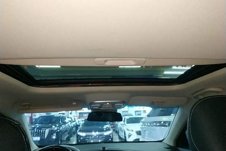 Used Geely Auto Emgrand GL 2018 1.8L DCT Elite Smart Connectivity Version Headliner