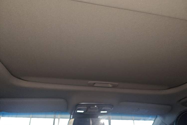 Used Geely Auto Emgrand GL 2018 1.8L DCT Elite Smart Connectivity Version Headliner