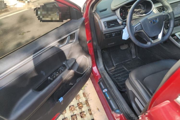 Used Geely Auto Emgrand GL 2018 1.8L DCT Elite Smart Connectivity Version Interior 3