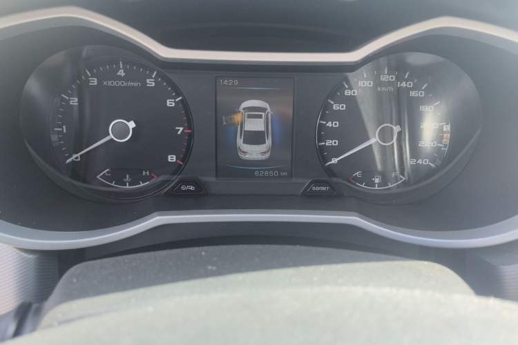 Used Geely Auto Emgrand GL 2018 1.4T DCT Elite Smart Connectivity Version Odometer Close Up