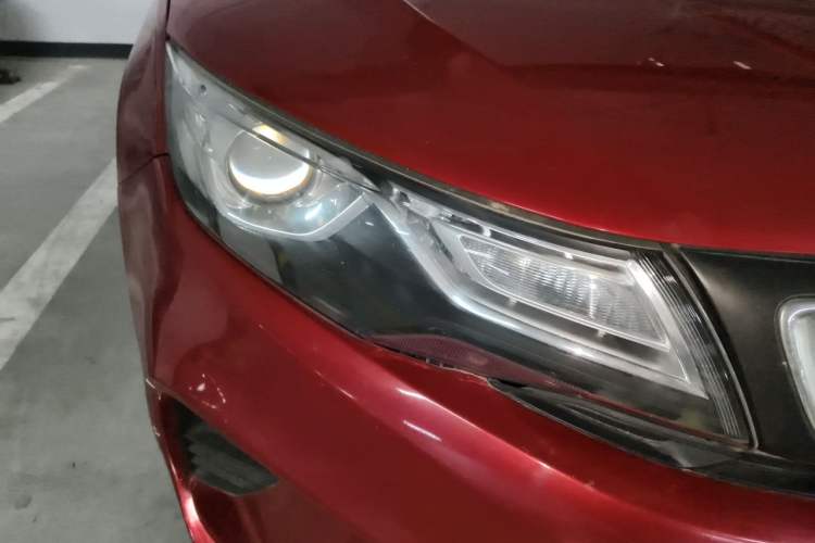 Used Geely Auto Emgrand GL 2018 1.8L DCT Elite Smart Connectivity Version Right Front Headlight