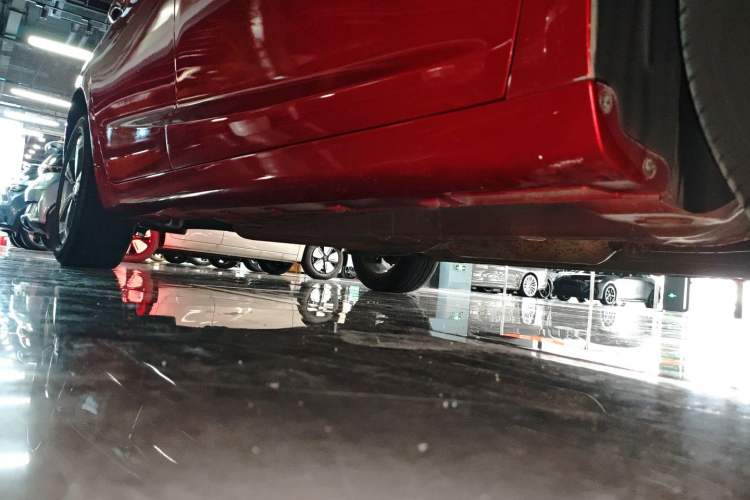 Used Geely Auto Emgrand GL 2018 1.4T DCT Elite Smart Connectivity Version Right Side Sill