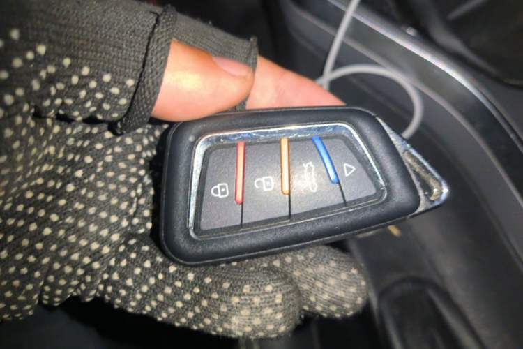 Used Geely Auto Emgrand GL 2018 1.4T Manual Elite Smart Connectivity Version Vehicle Key