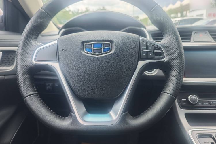 Used Geely Auto Emgrand GL 2018 1.8L Manual Elite Smart Connectivity Version Interior 4