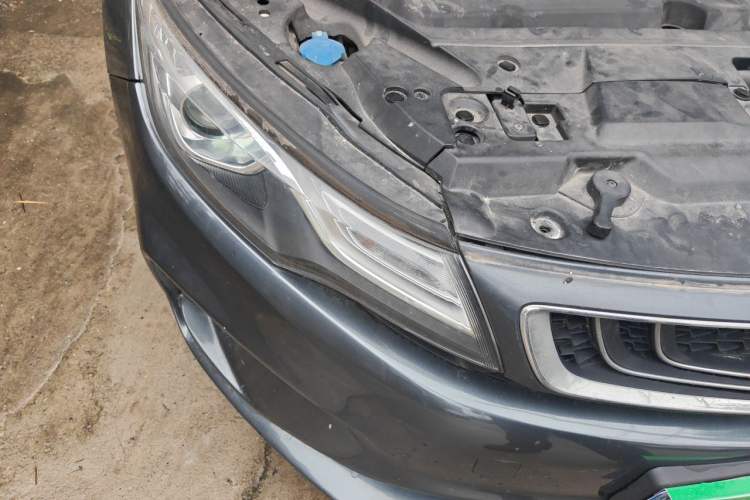 Used Geely Auto Emgrand GL 2018 1.4T Manual Elite Smart Connectivity Version Right Front Headlight