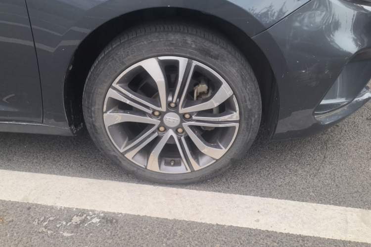Used Geely Auto Emgrand GL 2018 1.4T DCT Prestige Smart Connectivity Version Right Front Wheel Hub
