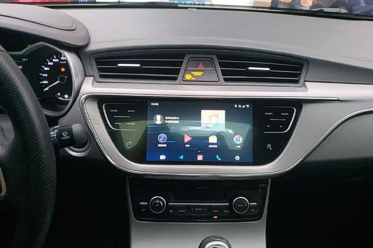Used Geely Auto Emgrand GL 2018 1.8L DCT Elite Smart Connectivity Version Audio And AC Panel