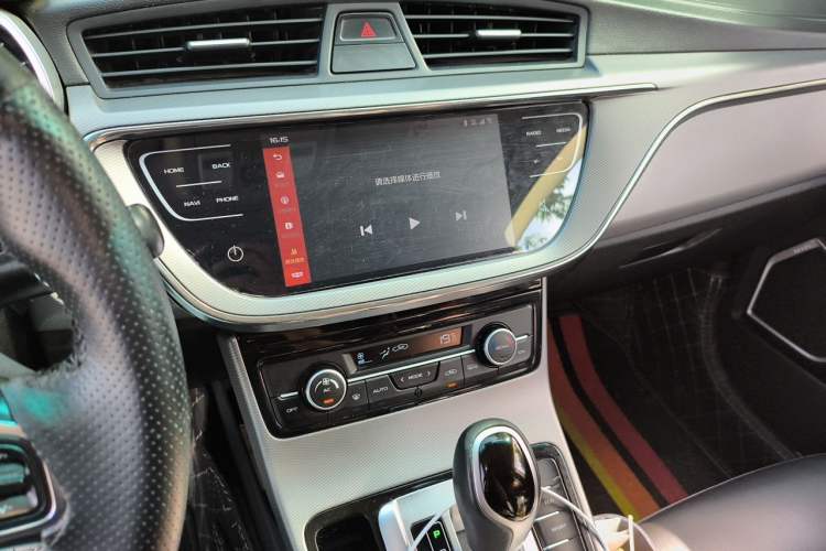 Used Geely Auto Emgrand GL 2018 1.4T DCT Elite Smart Connectivity Version Audio And AC Panel