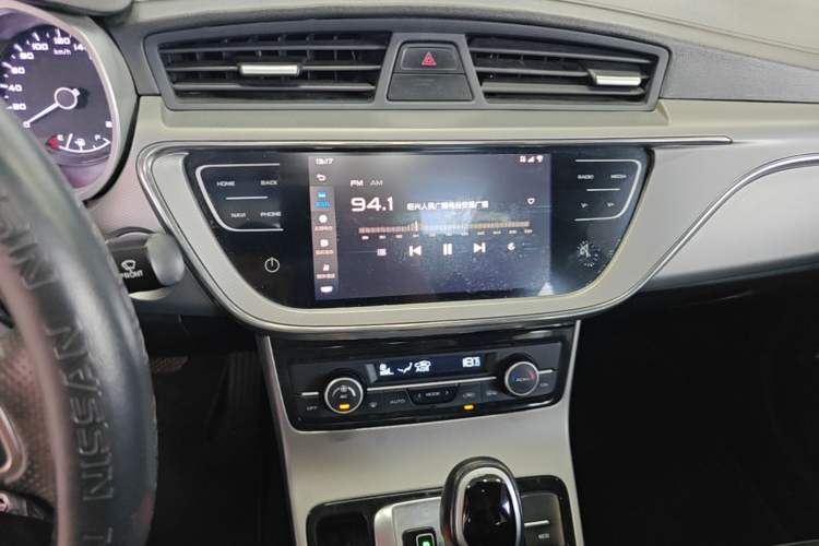 Used Geely Auto Emgrand GL 2018 1.4T DCT Elite Smart Connectivity Version Audio And AC Panel