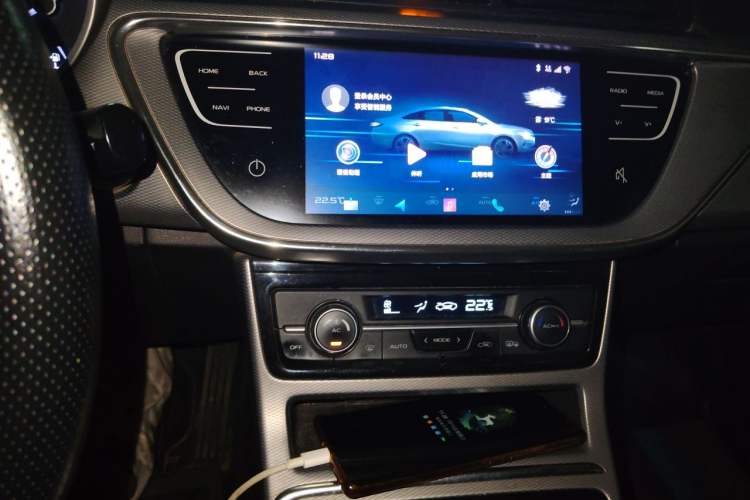 Used Geely Auto Emgrand GL 2018 1.8L Manual Elite Smart Connectivity Version Audio And AC Panel