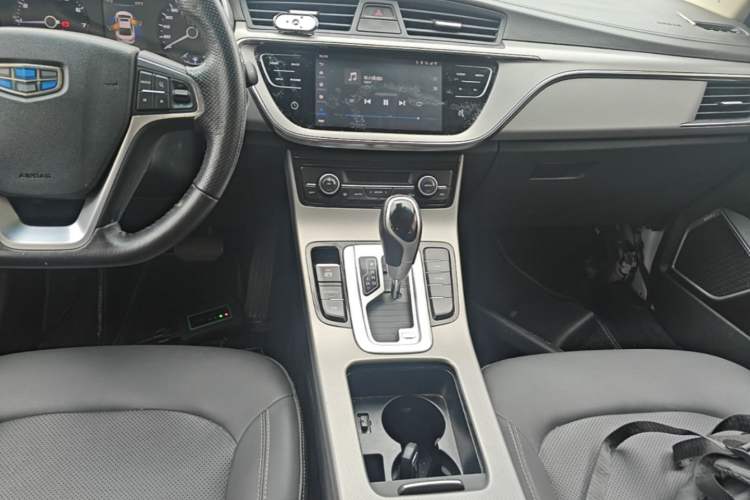 Used Geely Auto Emgrand GL 2018 1.4T DCT Elite Smart Connectivity Version Audio And AC Panel