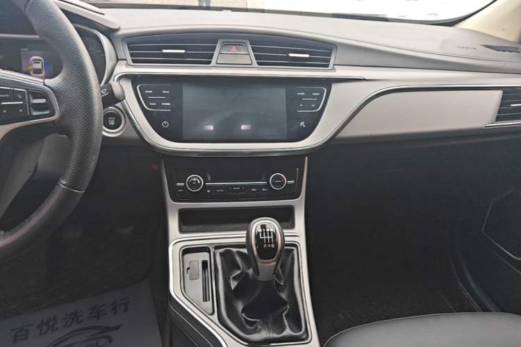 Used Geely Auto Emgrand GL 2018 1.4T Manual Elite Smart Connectivity Version Audio And AC Panel