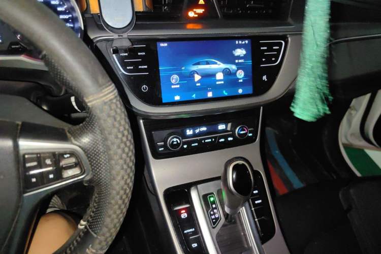 Used Geely Auto Emgrand GL 2018 1.8L DCT Elite Smart Connectivity Version Audio And AC Panel