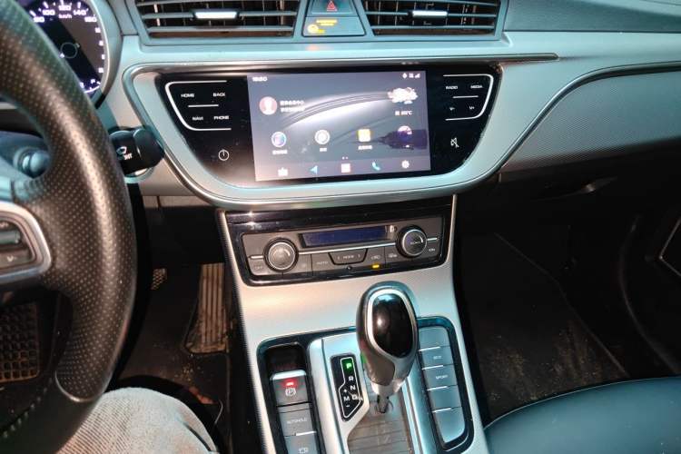 Used Geely Auto Emgrand GL 2018 1.4T DCT Elite Smart Connectivity Version Audio And AC Panel