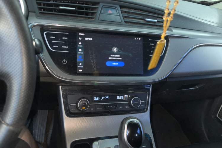 Used Geely Auto Emgrand GL 2018 1.8L DCT Elite Smart Connectivity Version Audio And AC Panel
