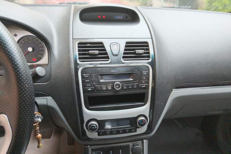 Used Geely Auto Emgrand GL  Audio And AC Panel