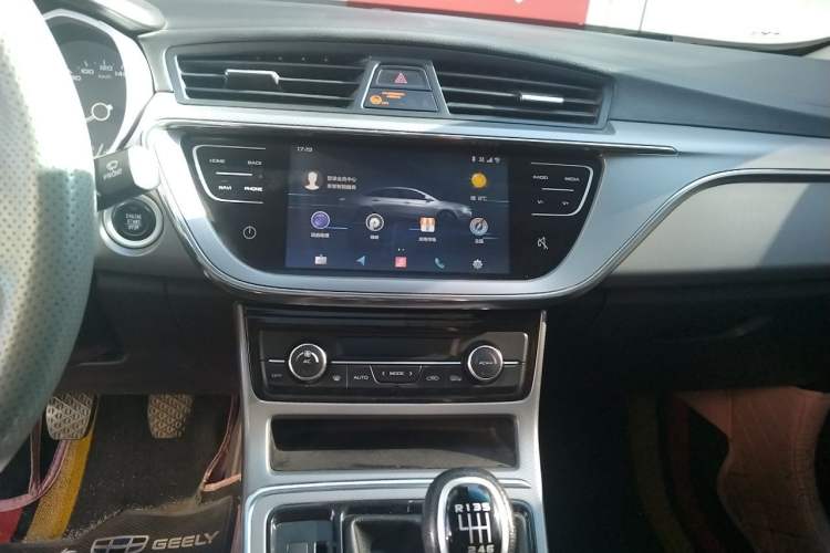 Used Geely Auto Emgrand GL 2018 1.4T Manual Elite Smart Connectivity Version Audio And AC Panel