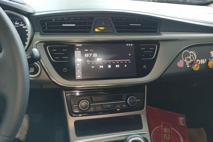 Used Geely Auto Emgrand GL 2018 1.4T Manual Elite Smart Connectivity Version Audio And AC Panel