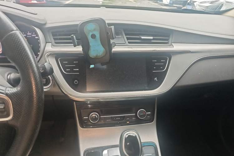 Used Geely Auto Emgrand GL 2018 1.8L DCT Elite Smart Connectivity Version Audio And AC Panel