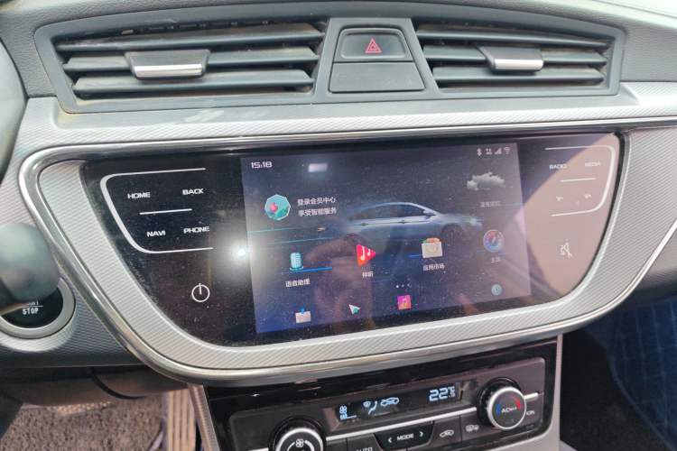Used Geely Auto Emgrand GL 2018 1.8L DCT Elite Smart Connectivity Version Audio And AC Panel