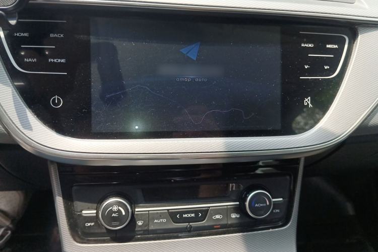 Used Geely Auto Emgrand GL 2018 1.8L DCT Elite Smart Connectivity Version Audio And AC Panel
