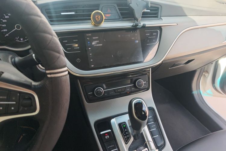Used Geely Auto Emgrand GL 2018 1.8L DCT Elite Smart Connectivity Version Audio And AC Panel