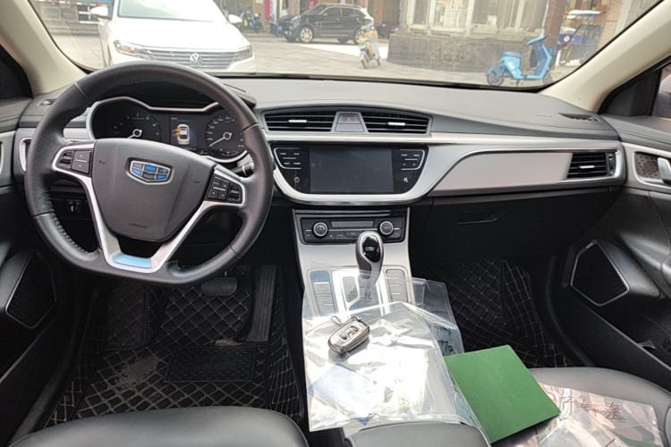 Used Geely Auto Emgrand GL 2018 1.8L DCT Elite Smart Connectivity Version Center Console