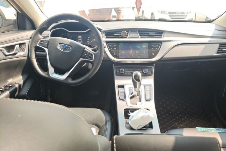 Used Geely Auto Emgrand GL 2018 1.8L DCT Elite Smart Connectivity Version Center Console