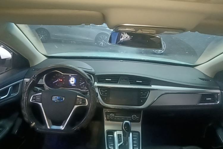 Used Geely Auto Emgrand GL 2018 1.8L DCT Elite Smart Connectivity Version Center Console