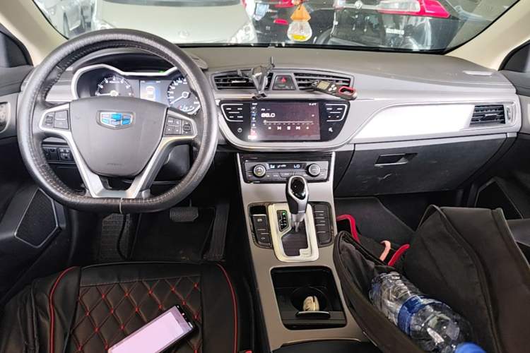Used Geely Auto Emgrand GL 2018 1.4T DCT Elite Smart Connectivity Version Center Console