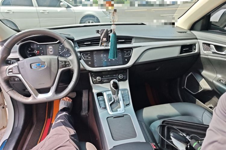 Used Geely Auto Emgrand GL 2018 1.4T DCT Elite Smart Connectivity Version Center Console