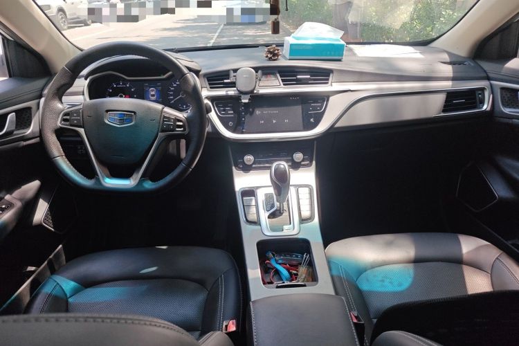Used Geely Auto Emgrand GL 2018 1.4T DCT Elite Smart Connectivity Version Center Console
