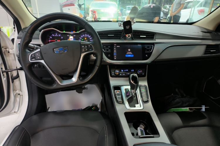 Used Geely Auto Emgrand GL 2018 1.4T DCT Elite Smart Connectivity Version Center Console