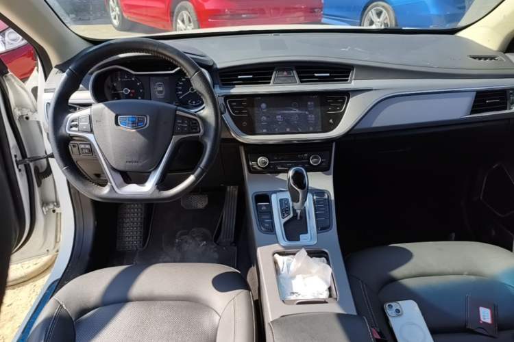 Used Geely Auto Emgrand GL 2018 1.4T DCT Elite Smart Connectivity Version Center Console