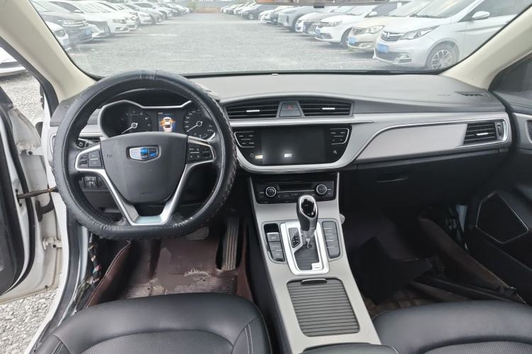 Used Geely Auto Emgrand GL 2018 1.8L DCT Elite Smart Connectivity Version Center Console